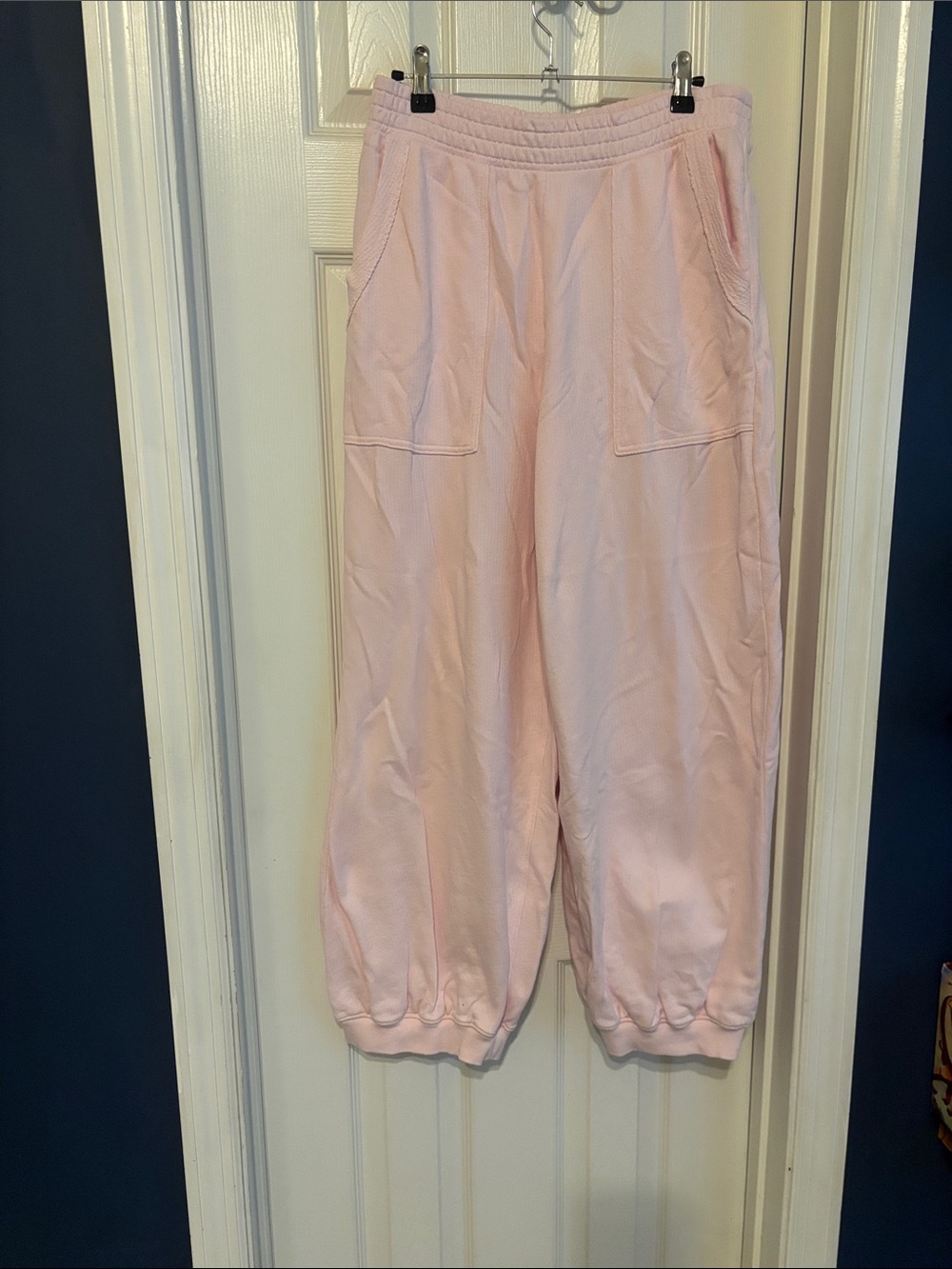 Aerie cute pink barrel style joggers
